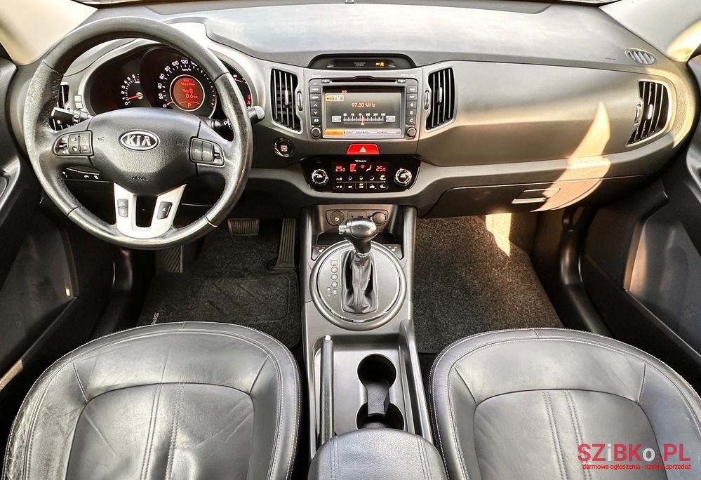 2010' Kia Sportage photo #5