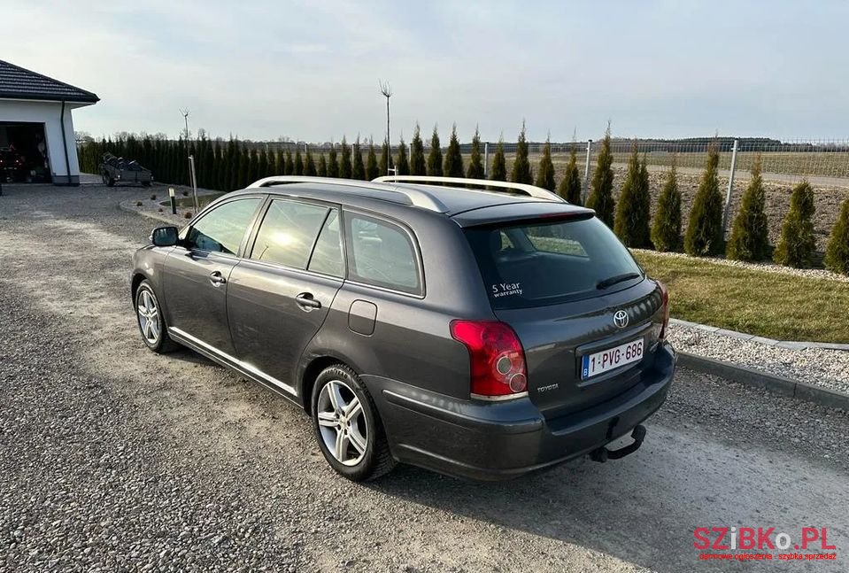2007' Toyota Avensis photo #3
