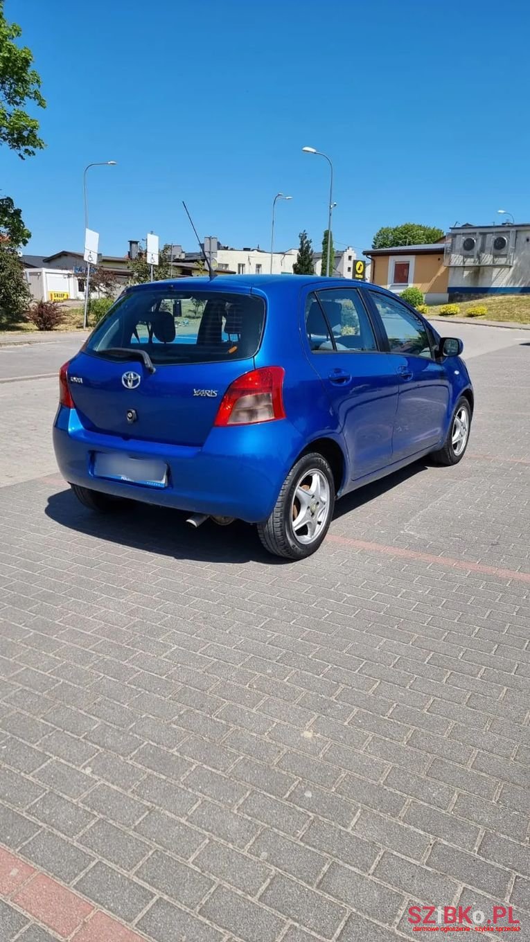 2006' Toyota Yaris photo #4