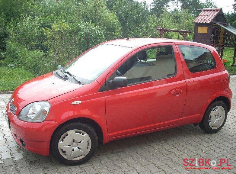 2002' Toyota Yaris photo #1