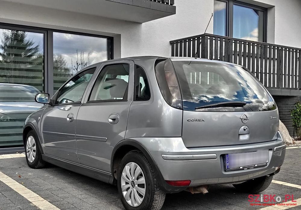 2005' Opel Corsa photo #5