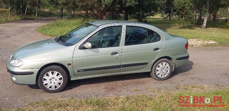 2002' Renault Megane photo #3