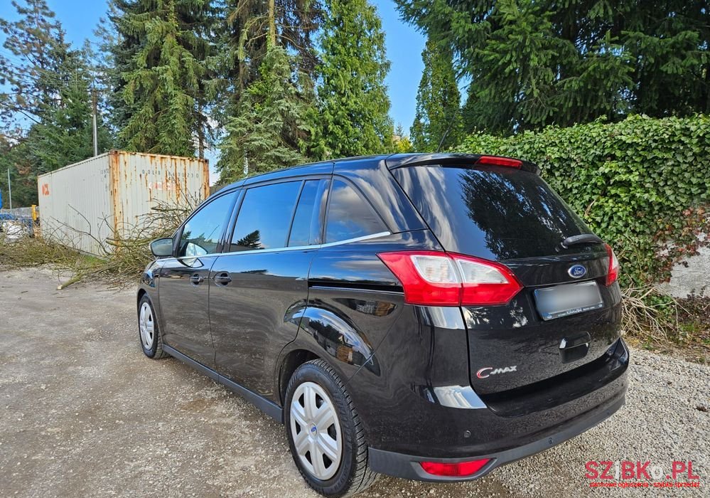 2012' Ford C-MAX photo #3