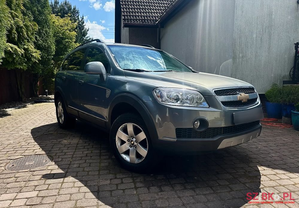 2011' Chevrolet Captiva 2.4 2Wd 7 Sitzer Ls photo #1