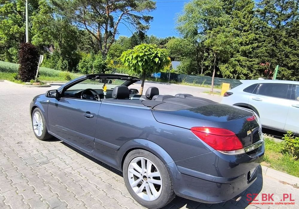 2007' Opel Astra photo #1