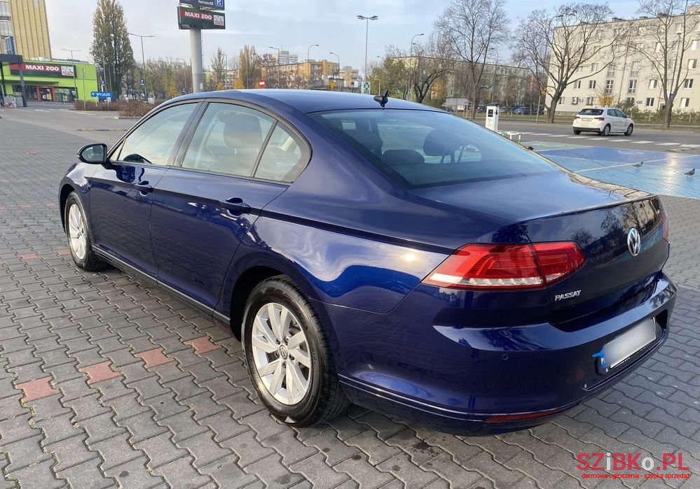 2019' Volkswagen Passat photo #3