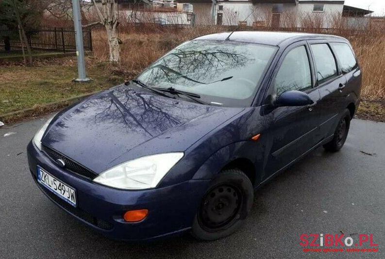 2000' Ford Focus photo #1