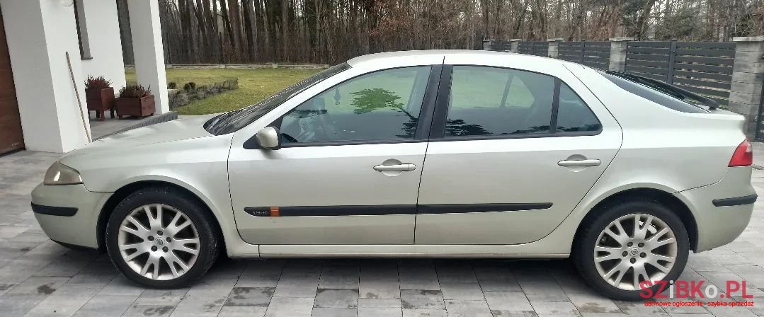 2002' Renault Laguna photo #2