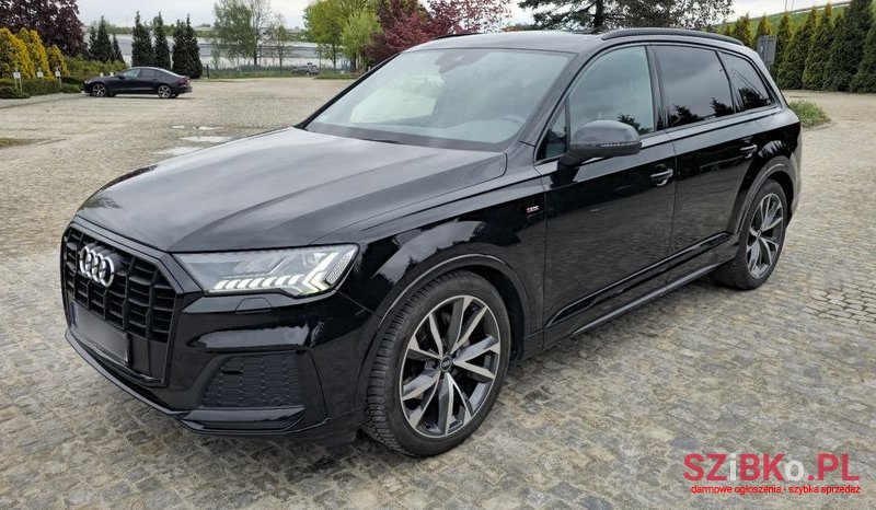 2021' Audi Q7 photo #1