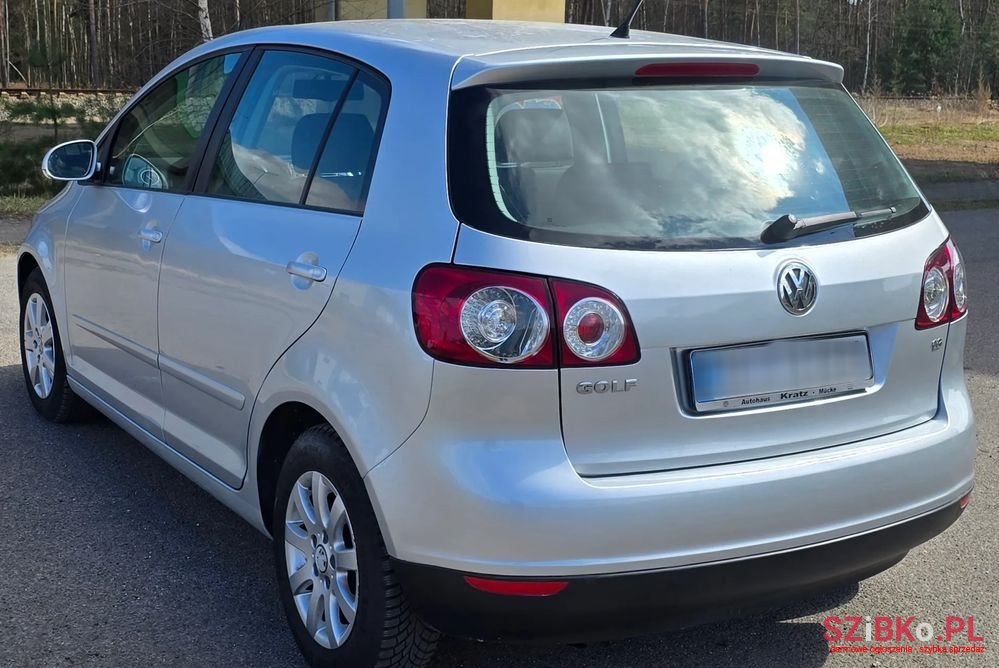 2005' Volkswagen Golf Plus photo #6