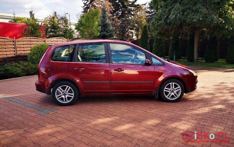 2004' Ford Focus photo #1