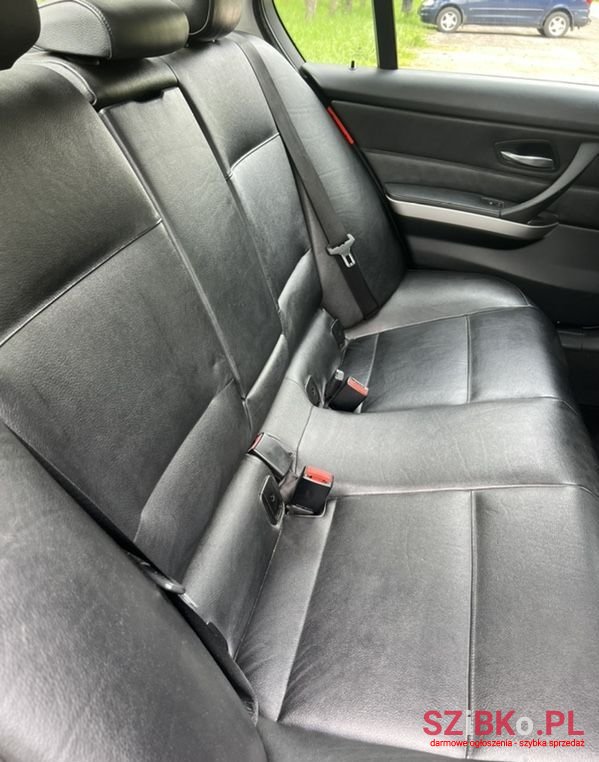 2005' BMW 3 Series photo #6