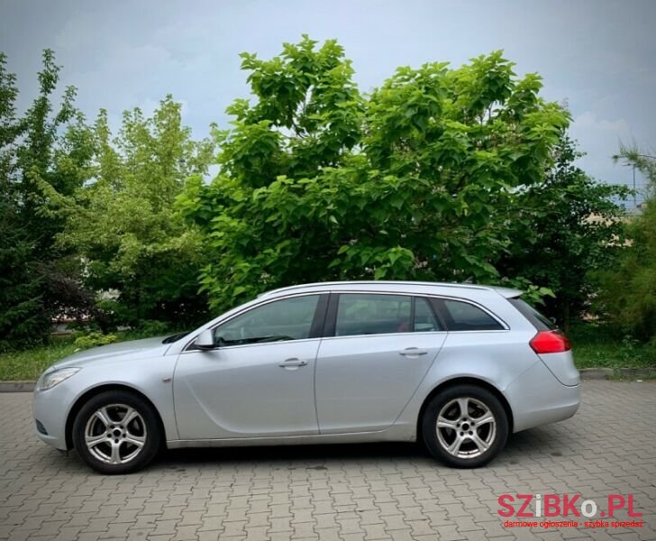 2010' Opel Insignia photo #2