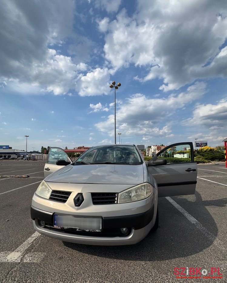 2003' Renault Megane 1.6 Avantage photo #1