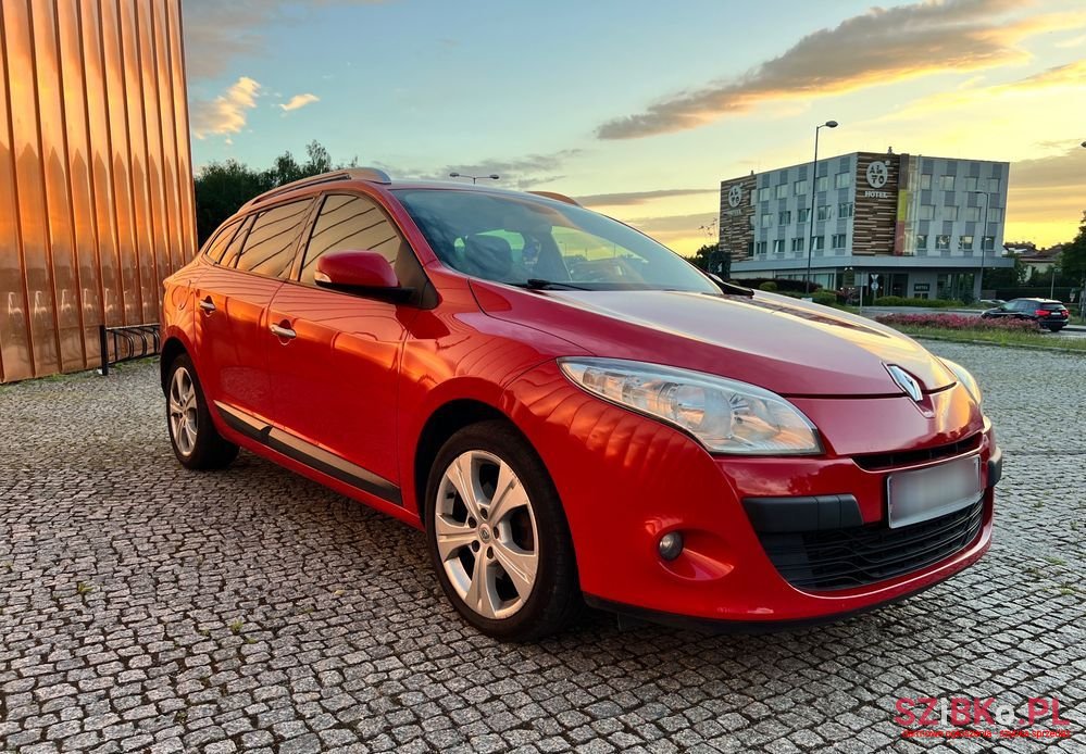 2009' Renault Megane photo #2