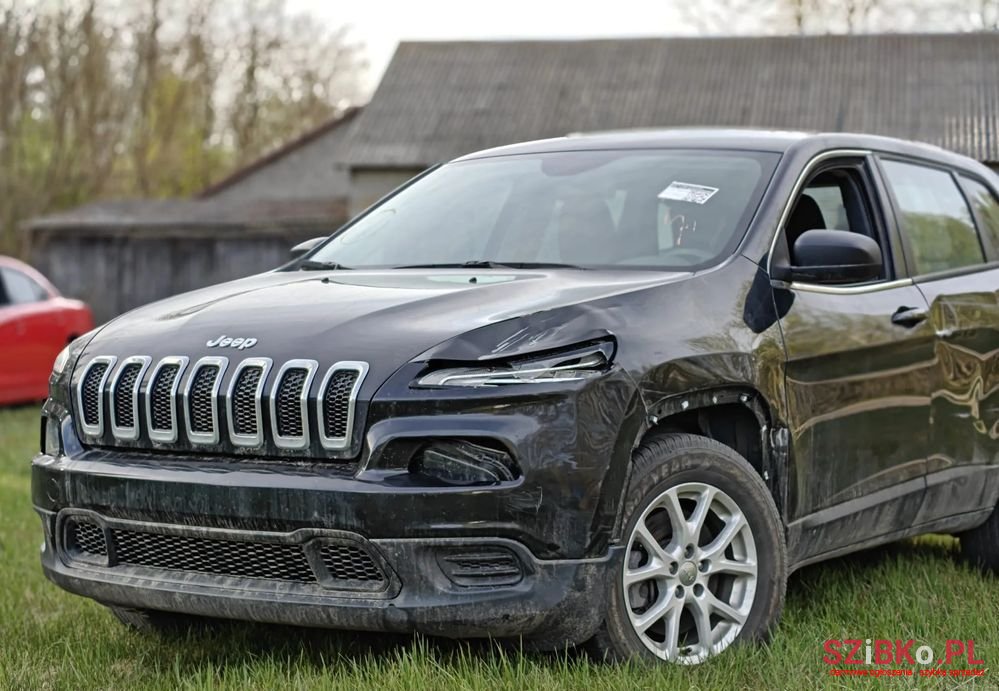 2015' Jeep Cherokee photo #2