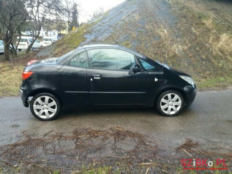 2007' Mitsubishi Colt photo #2