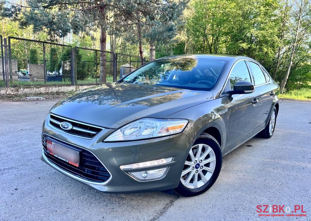 2012' Ford Mondeo photo #1