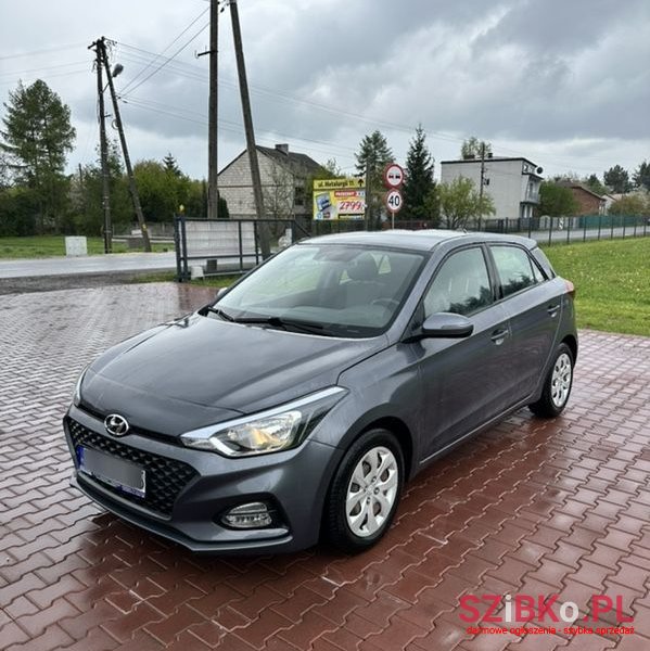 2019' Hyundai i20 photo #2