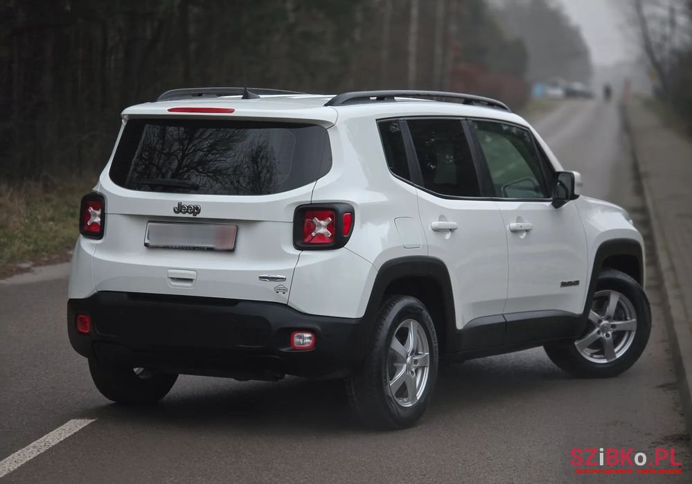 2019' Jeep Renegade photo #3