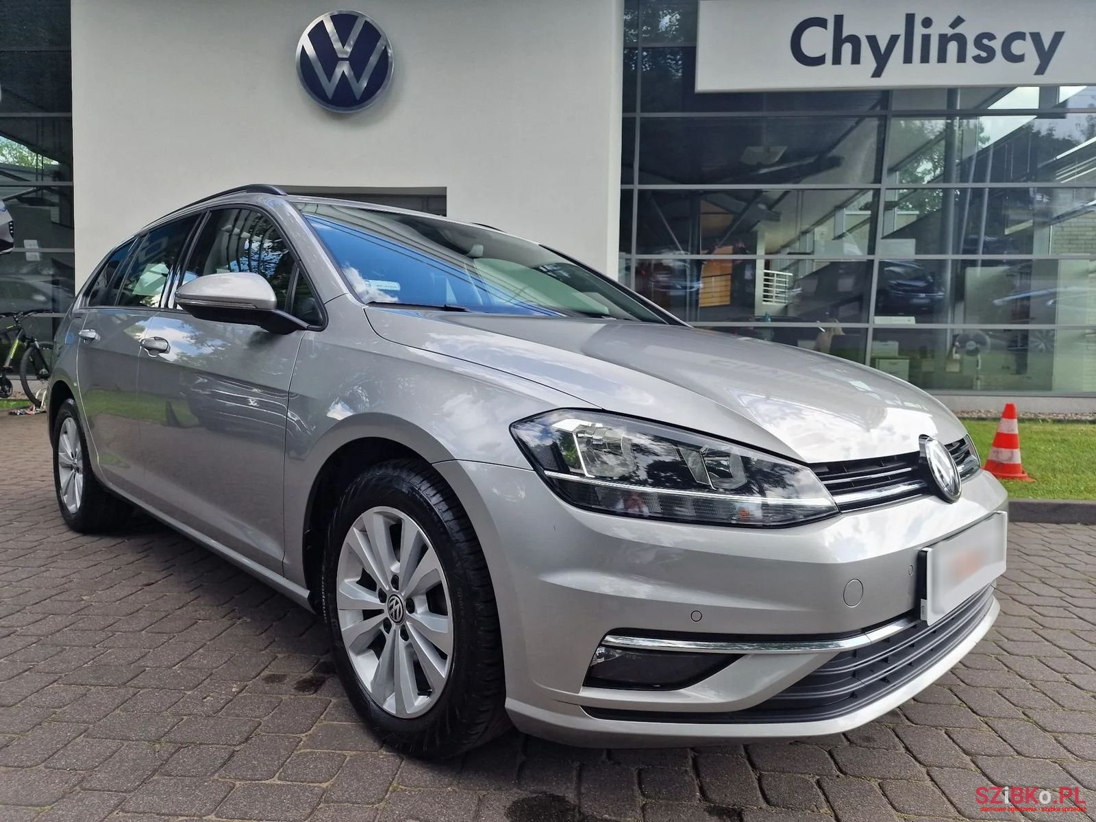 2018' Volkswagen Golf photo #1