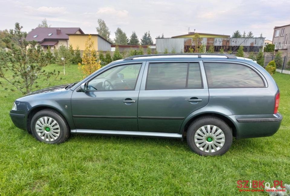 2004' Skoda Octavia photo #3