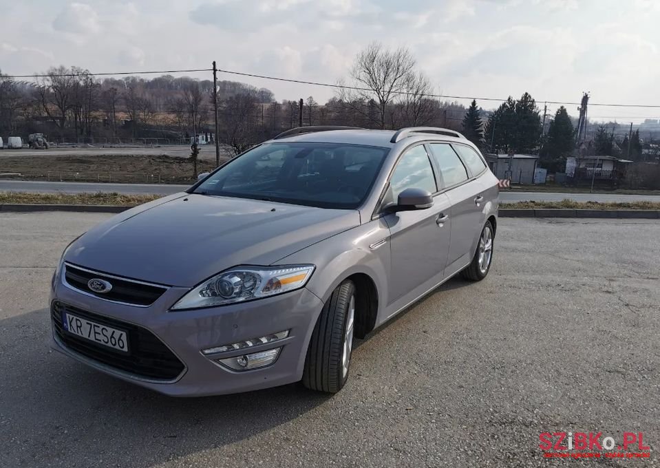 2011' Ford Mondeo photo #1