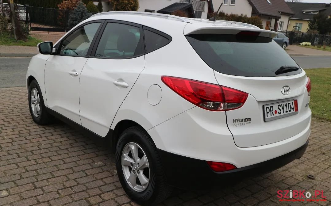 2012' Hyundai ix35 photo #6