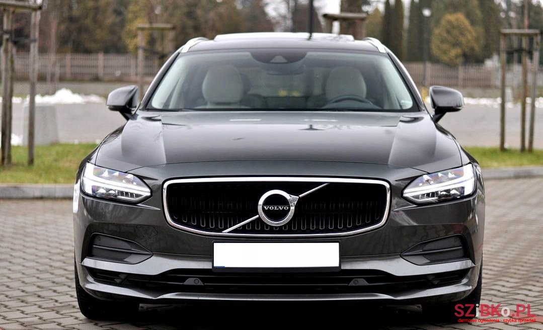 2017' Volvo V90 photo #6
