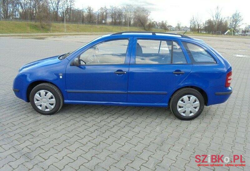 2003' Skoda Fabia photo #1