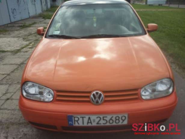 2000' Volkswagen Golf photo #2