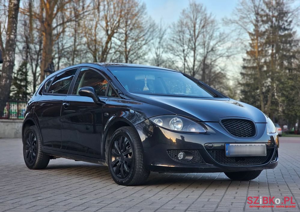 2008' SEAT Leon photo #1