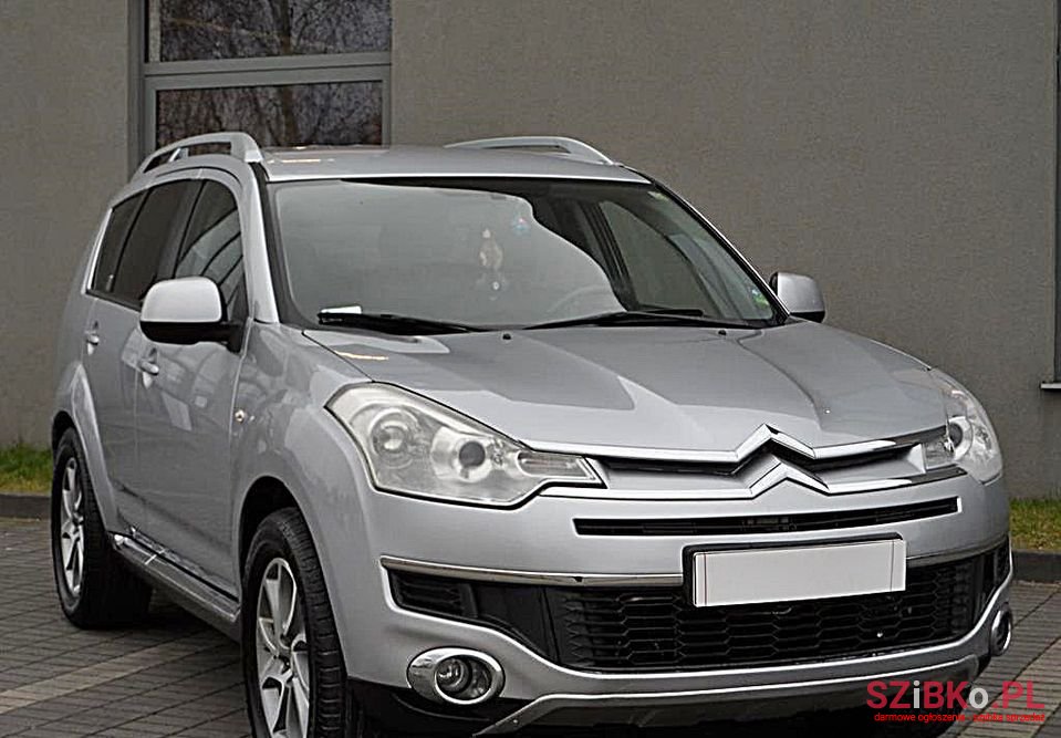 2008' Citroen C-Crosser photo #1