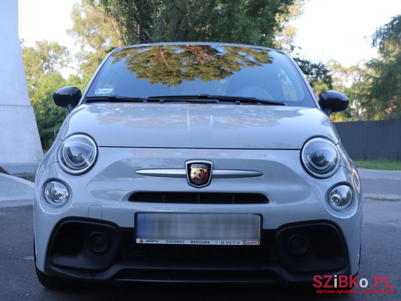 2019' Abarth 595 photo #2