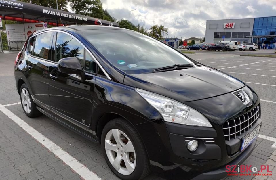 2011' Peugeot 3008 photo #1