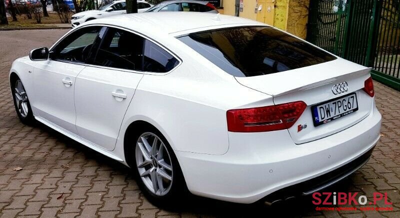 2010' Audi S5 photo #3