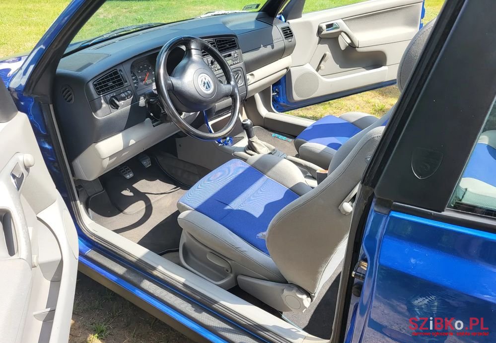 2000' Volkswagen Golf photo #4