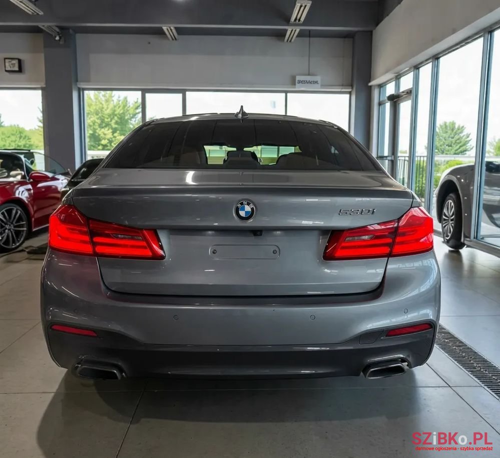 2017' BMW 5 Series 530I M Sport Sport photo #4