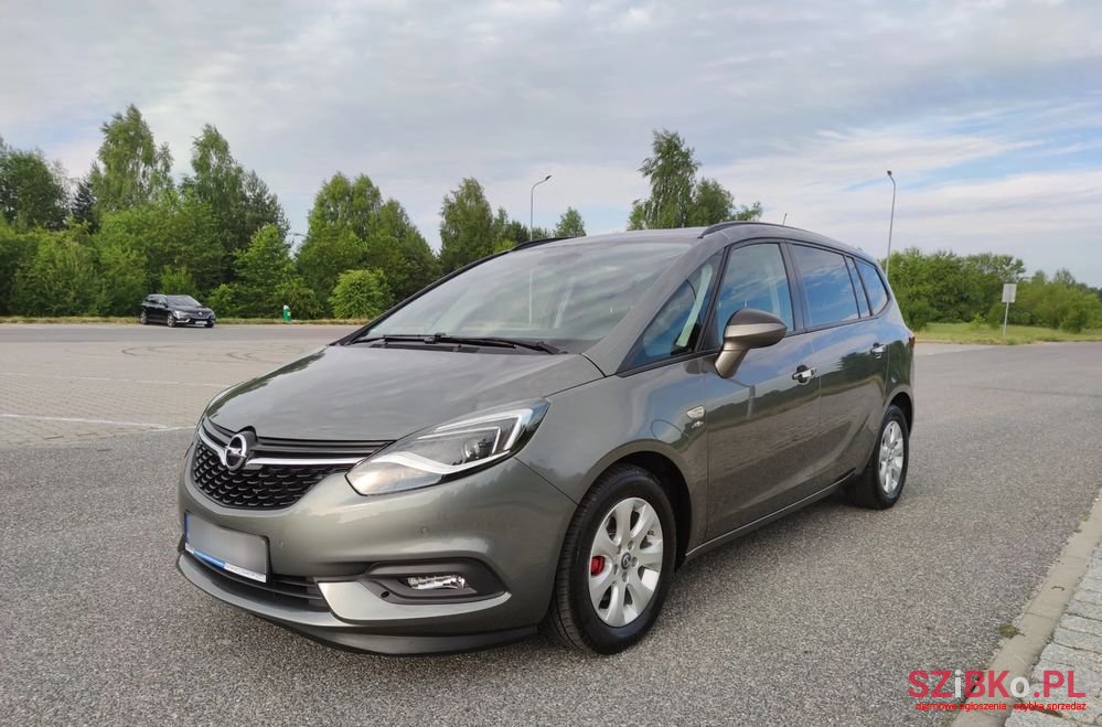 2016' Opel Zafira photo #3