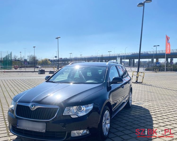 2013' Skoda Superb photo #2