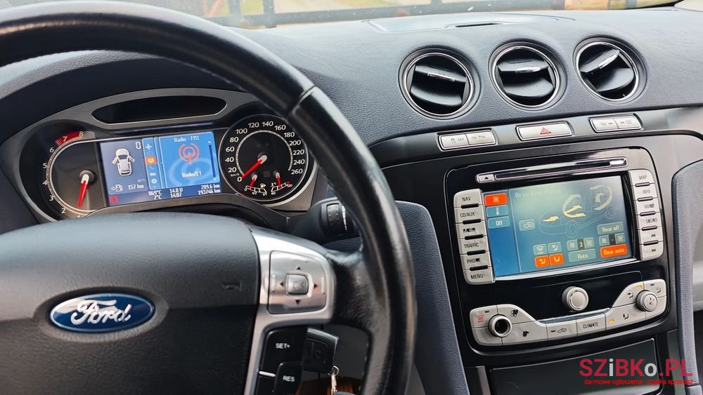 2008' Ford Galaxy 2.0 Ghia photo #1