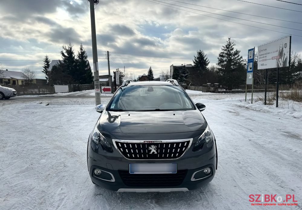2019' Peugeot 2008 Puretech photo #2