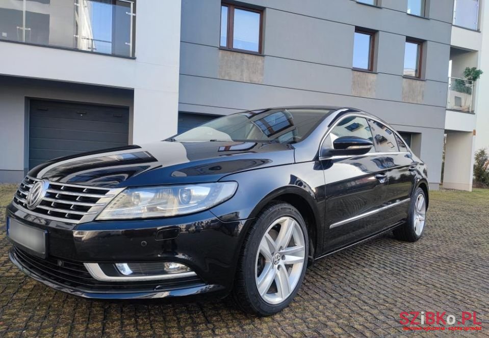 2013' Volkswagen photo #2