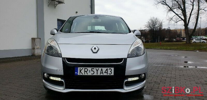 2012' Renault Scenic photo #2