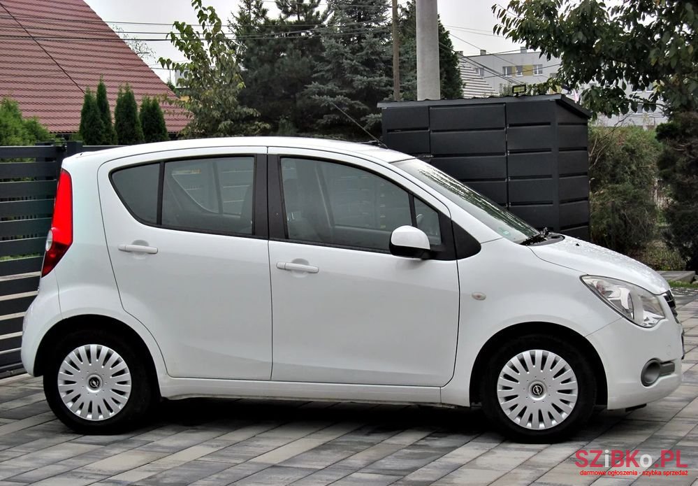 2010' Opel Agila photo #3