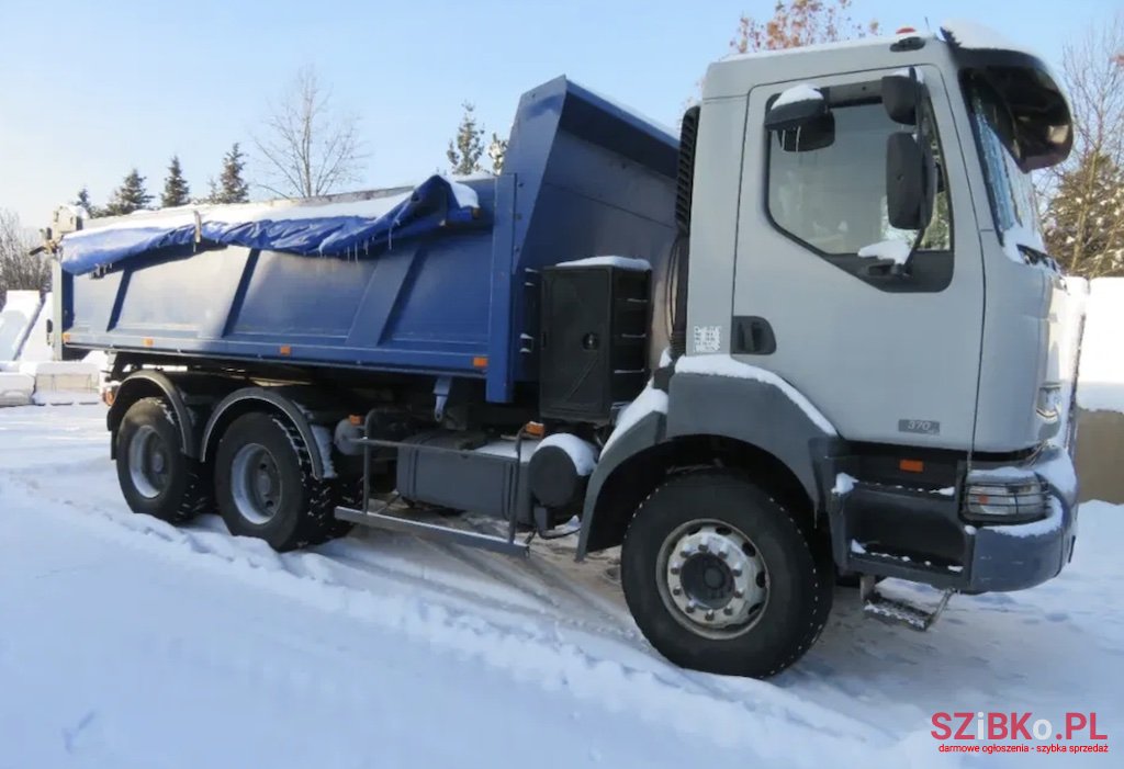 2002' Renault KERAX 370 photo #1