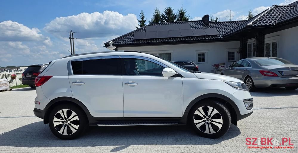 2011' Kia Sportage photo #3