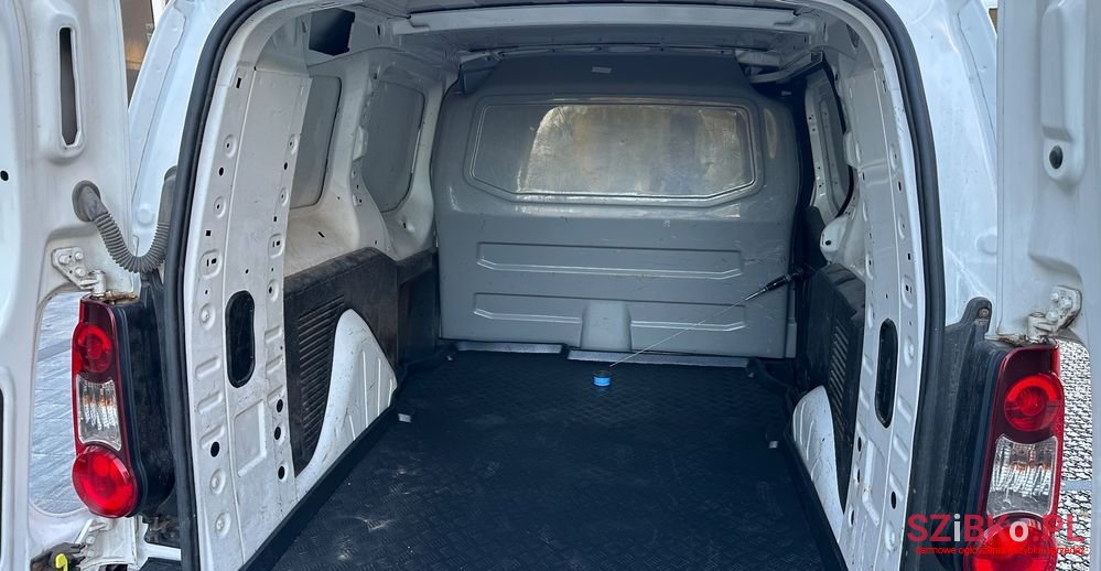 2018' Peugeot Partner photo #6