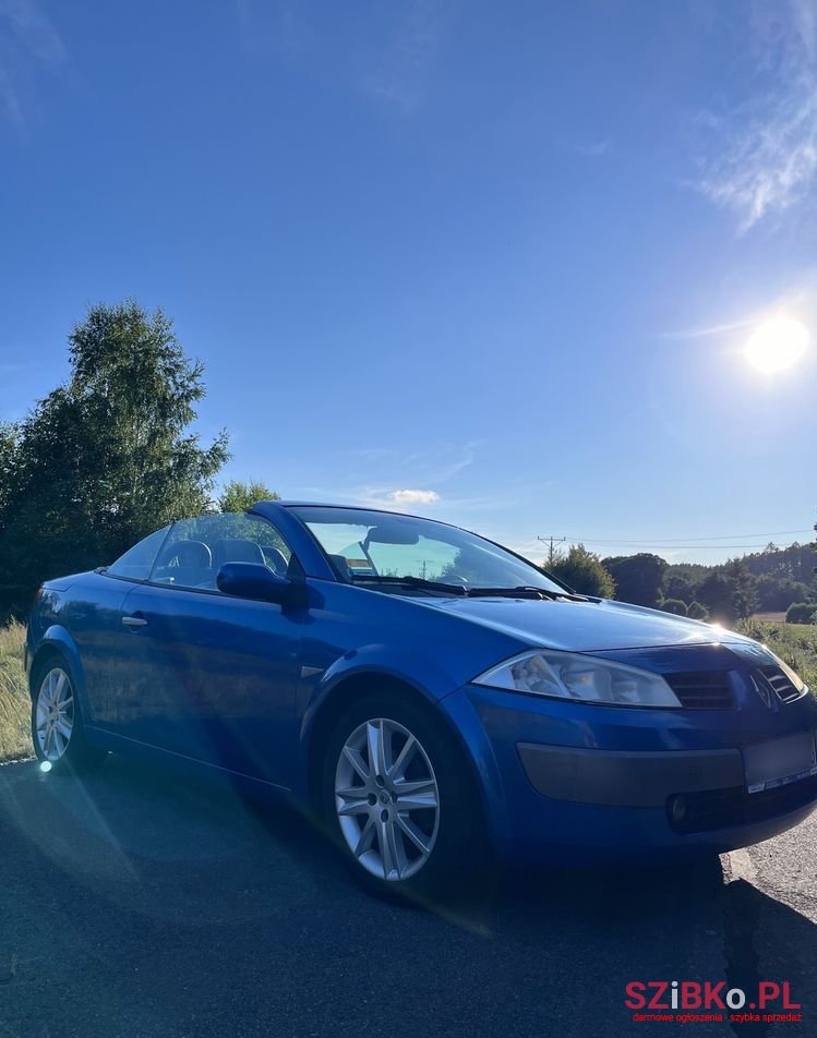 2005' Renault Megane photo #2