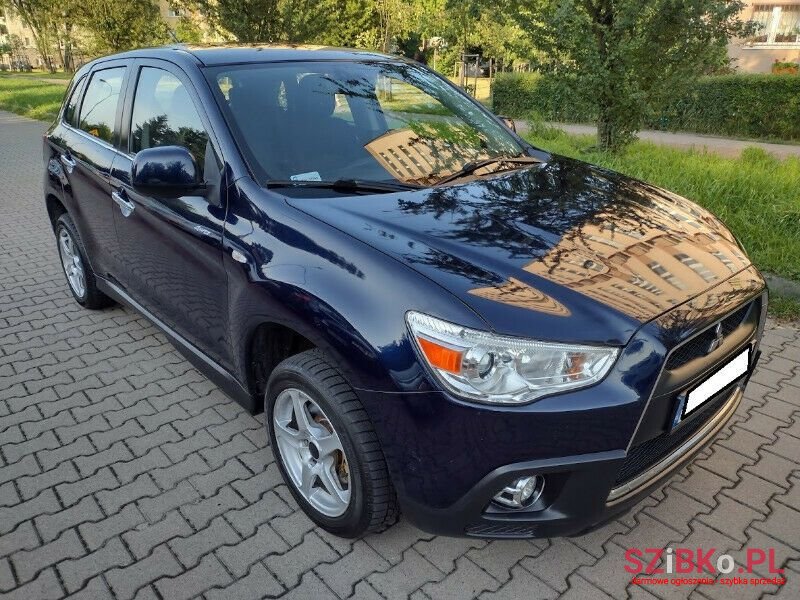 2010' Mitsubishi ASX photo #2